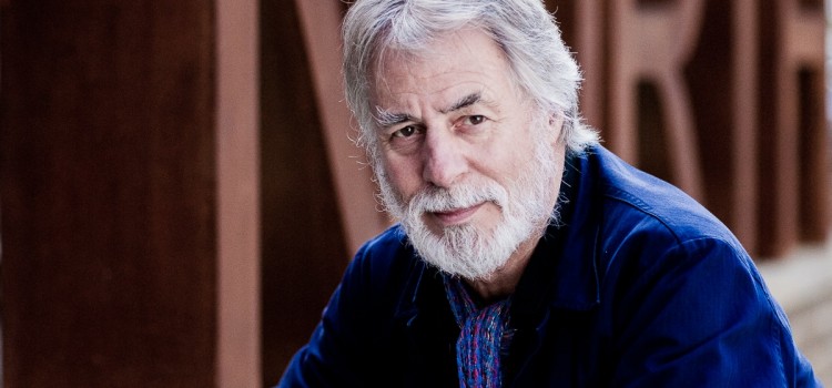 A WELCOME RETURN TO THE STAGE A WELCOME RETURN TO THE STAGE