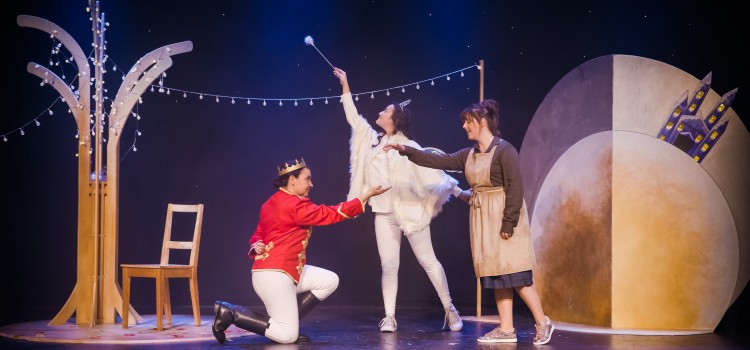 OPERA NORTH BRINGS FESTIVE CHEER OPERA NORTH BRINGS FESTIVE CHEER