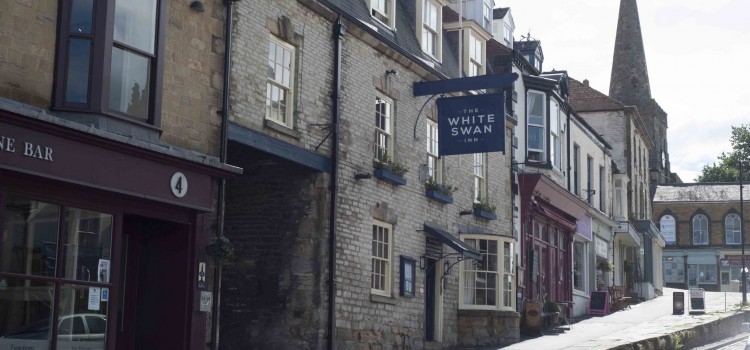 PICKERING -THE QUAINT AND QUINTESSENTIAL MARKET TOWN … PICKERING -THE QUAINT AND QUINTESSENTIAL MARKET TOWN …