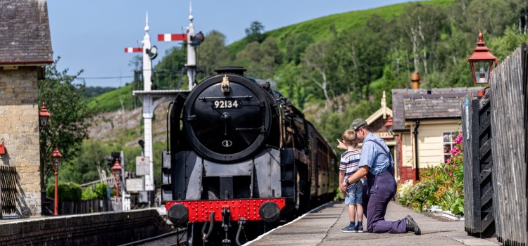 ALL BOARD AND FULL STEAM AHEAD . ALL BOARD AND FULL STEAM AHEAD .