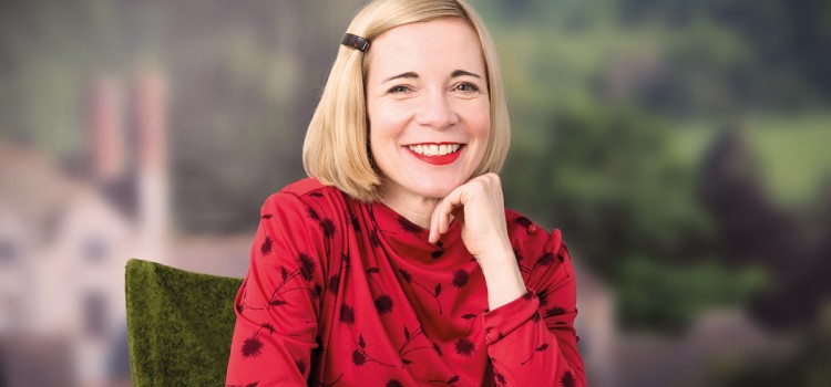 AN EVENING WITH LUCY WORSLEY AN EVENING WITH LUCY WORSLEY