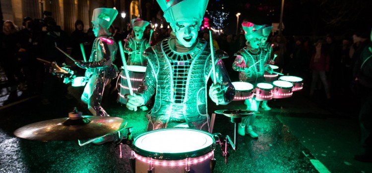 LIGHT NIGHT RETURNS TO THE CITY LIGHT NIGHT RETURNS TO THE CITY