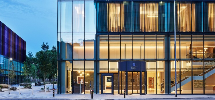 MODERN, ELEGANT AND STYLISH MODERN, ELEGANT AND STYLISH