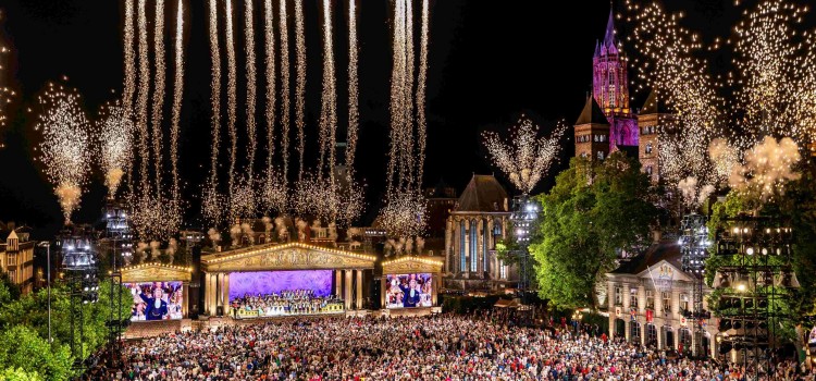 ANDRE RIEU’S SUMMER CONCERT COMES TO LEEDS CINEMAS ANDRE RIEU’S SUMMER CONCERT COMES TO LEEDS CINEMAS
