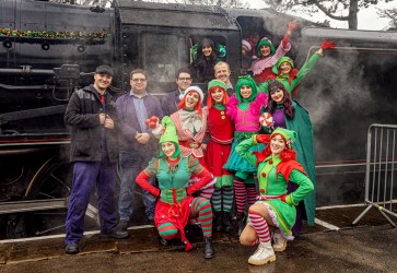 ALL ABOARD THE ELF EXPLORER ALL ABOARD THE ELF EXPLORER