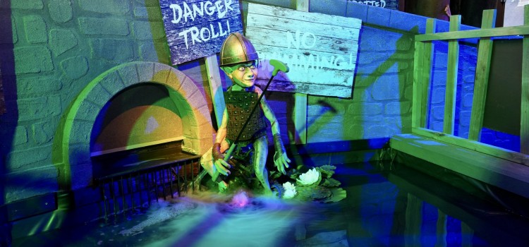 THE HOLE IN WAND -THEMED MINI GOLF OPENS THE HOLE IN WAND -THEMED MINI GOLF OPENS
