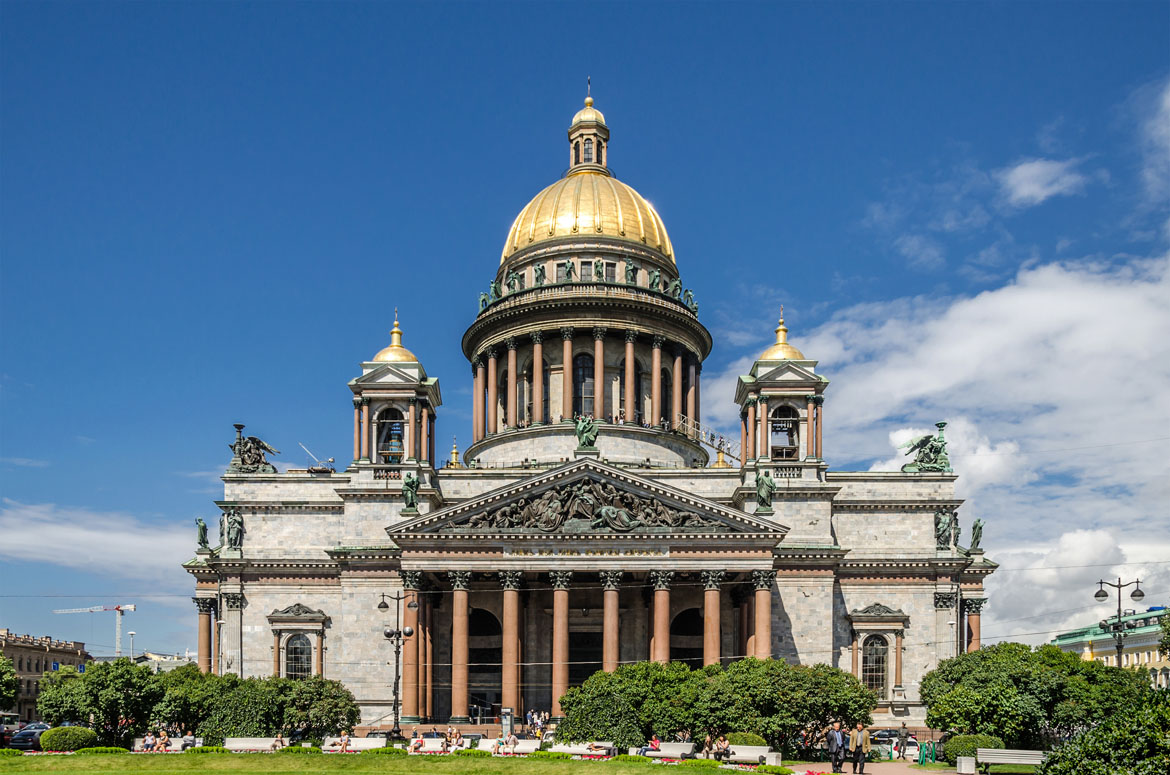 Saint_Isaac’s_Cathedral_in_SPB